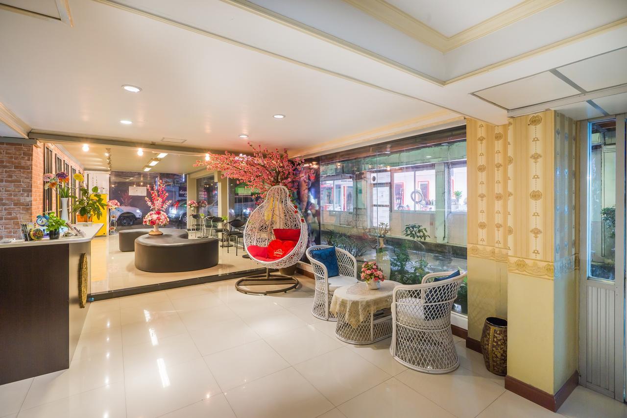 The Corner Ratchada Hotel Bangkok Buitenkant foto